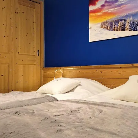 Bel 6/8 Pers Avec Balcon, Au Coeur De - Fr-1-545-21 * Val Thorens