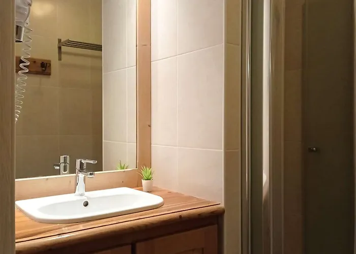 Bel 6/8 Pers Avec Balcon, Au Coeur De - Fr-1-545-21 Daire *